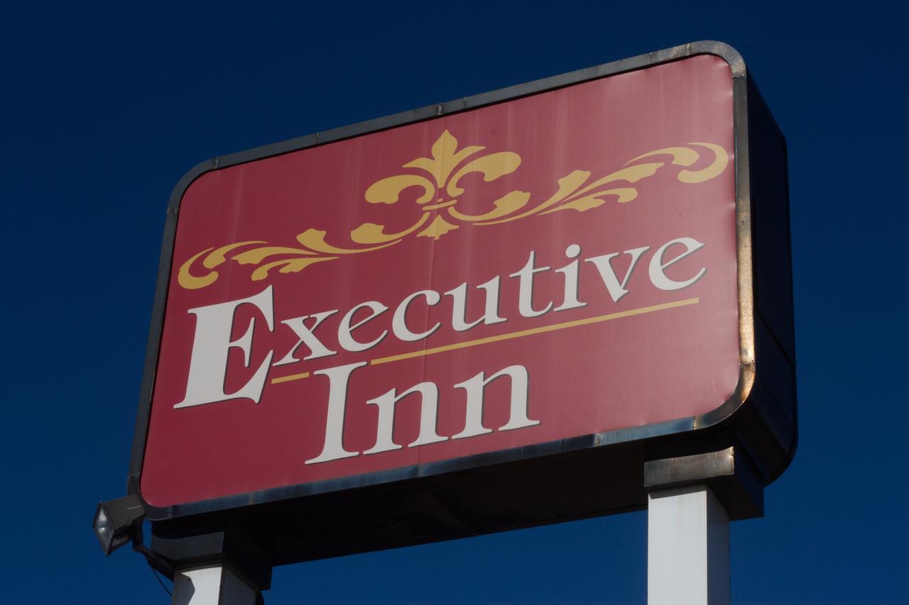 Executive Inn Ponca City Экстерьер фото